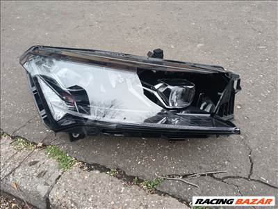 Skoda Enyaq fényszóró  5lb941018a