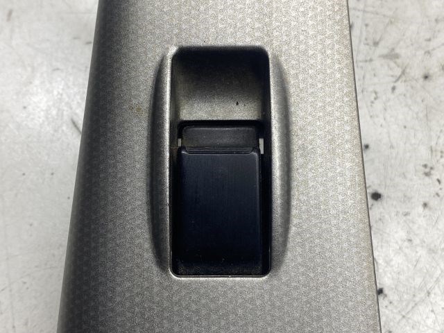 TOYOTA COROLLA Jobb első Ablakemelő Kapcsoló 5. kép