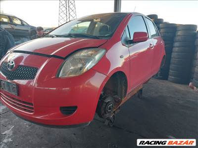 Toyota Yaris (XP90) jobb napellenző, bal napellenző 