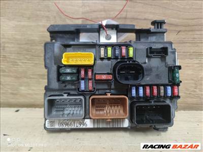Peugeot 207 motortéri biztosítéktábla  9667199680