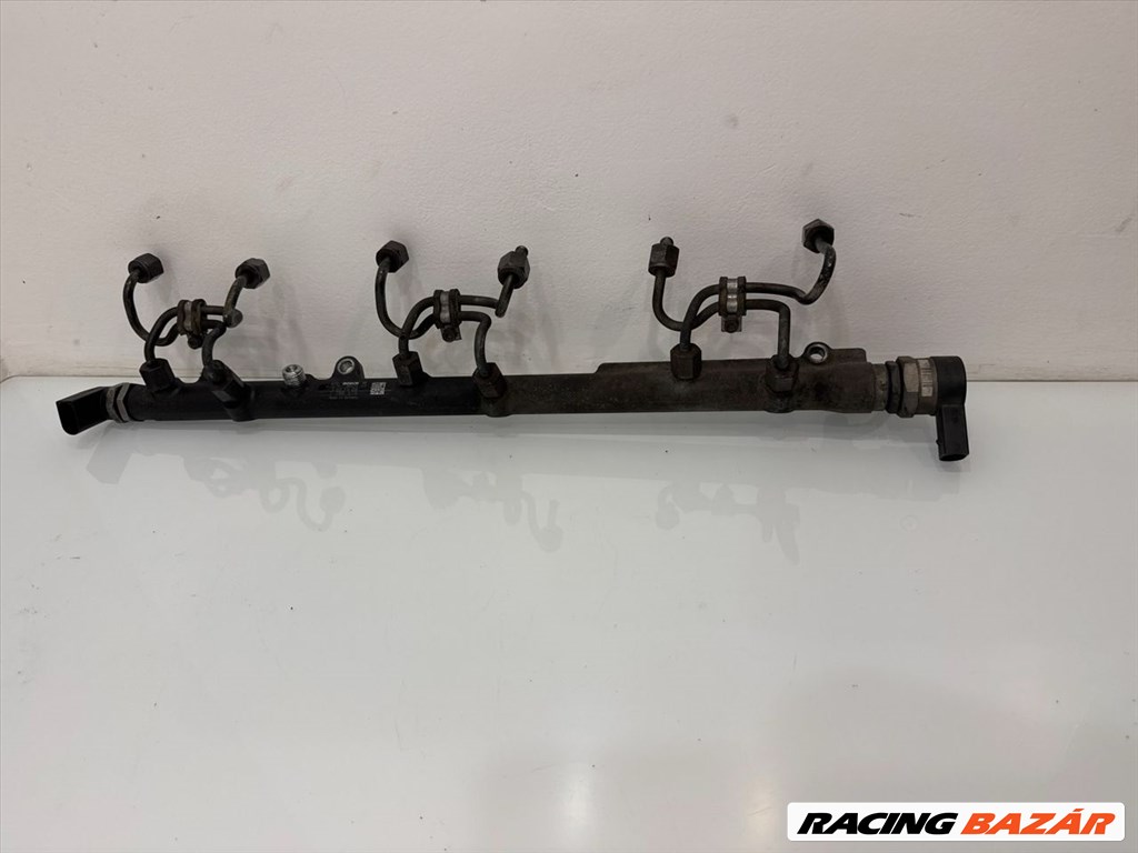 BMW E60/E61 530d 218le 306D2 közösnyomócső, rail cső 7788679 0281002481 1. kép