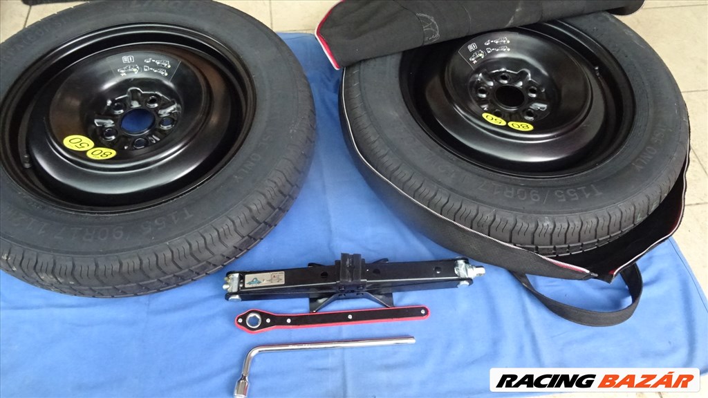 Toyota Rav4 új gyári vékony pótkerék mankókerék 155/90r17 méretű gumival 1. kép