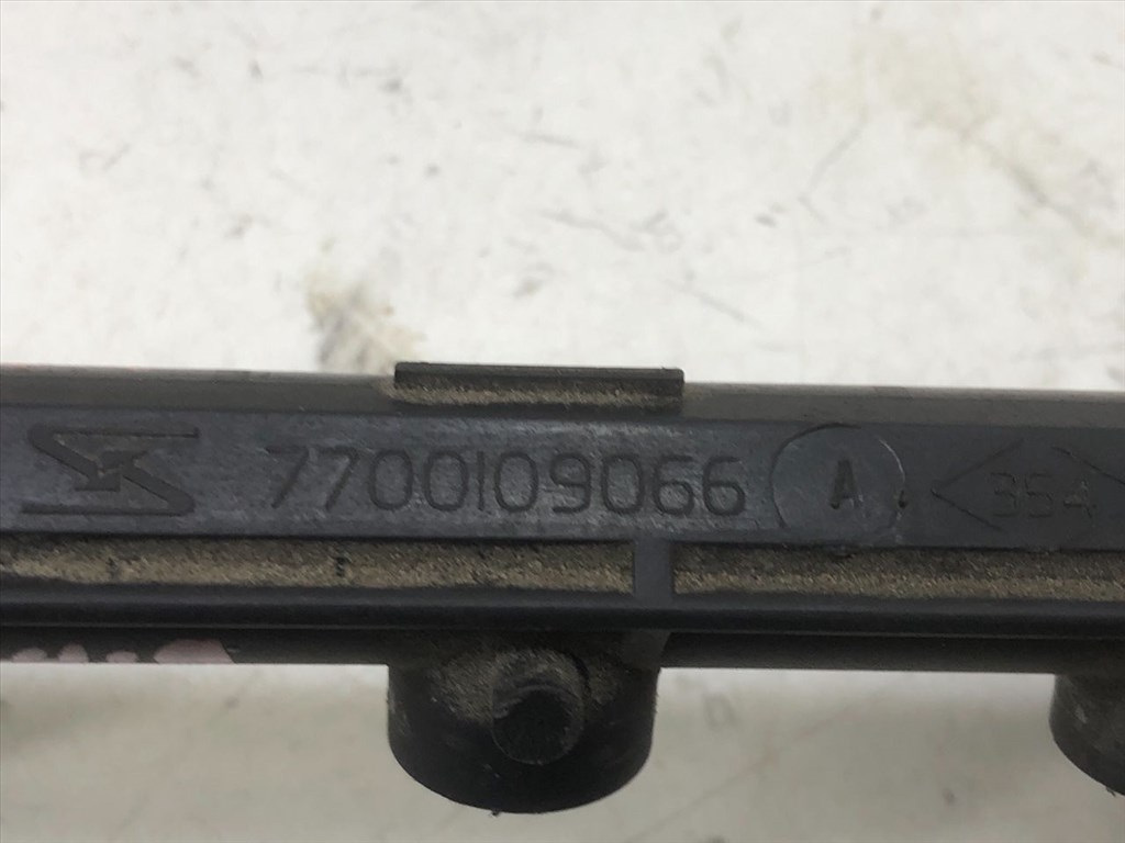 RENAULT CLIO II (BB0/1/2_/ CB0/1/2_) 1.5 dCi (B/CB03) Porlasztó Sor / Híd #14449# 7700109066 4. kép