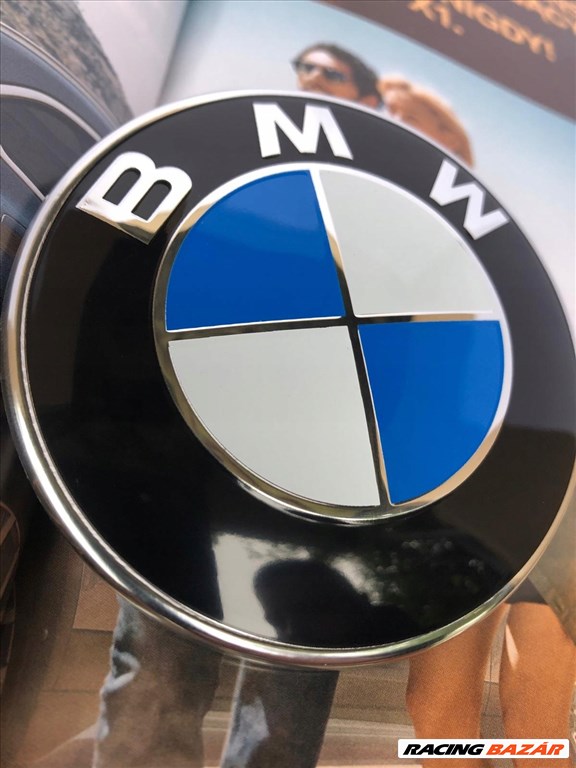 BMW embléma 82/74mm külső átmérőkkel (normál 2 pin) 2. kép