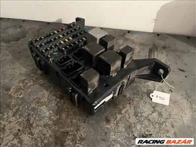 Ford Mondeo Mk3 biztosítéktábla  1s7t14a073ae