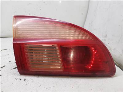 TOYOTA AVENSIS I (T220) 1.8 (ZZT221_) Bal Belső Hátsó Lámpa #31180#
