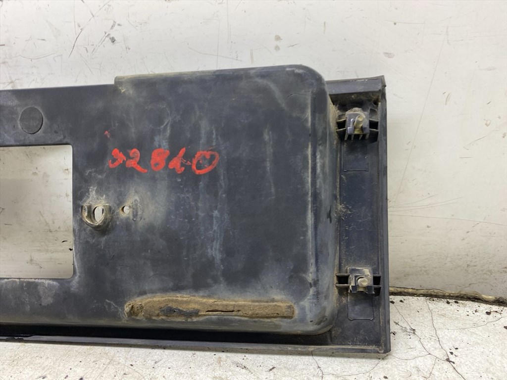 VW VENTO (1H2) 1.6 Rendszámtábla Tartó #32810# 1H5853481B 6. kép