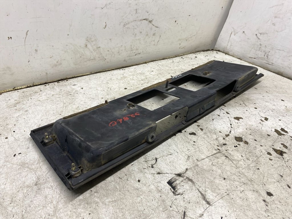 VW VENTO (1H2) 1.6 Rendszámtábla Tartó #32810# 1H5853481B 8. kép