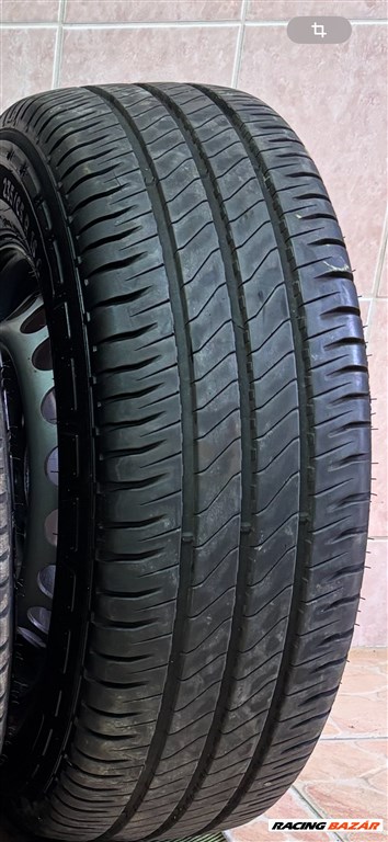  16" újszerű felni, rajta 235/65 újszerű Michelin teherautó gumi  5. kép