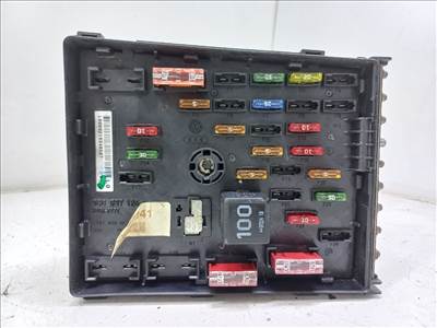 VW PASSAT (3C2) 2.0 TDI Biztosítéktábla Motortér #14564# 3C0937125