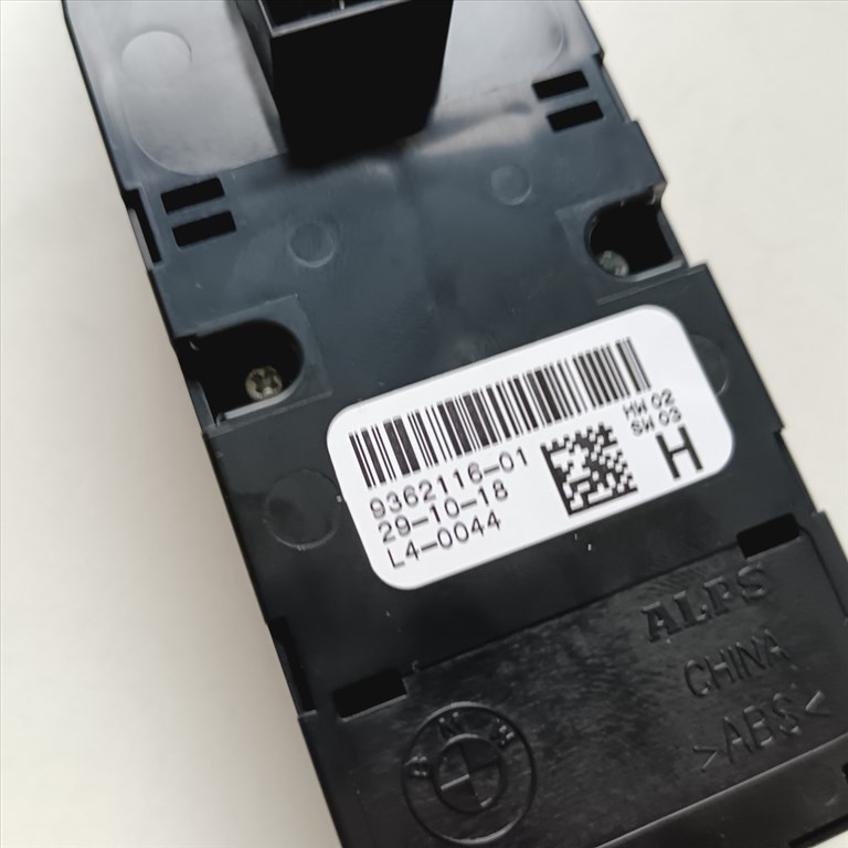 (GYÁRI ÚJ) BMW Ablakemelő kapcsoló, vezetőoldali 1' F52 / 2' F45 Active Tourer +LCI /  F46 Gran Tourer +LCI / X1 F48 +LCI / X1L F49 +LCI / X2 F39 / X5 F15 / M F85 / X6 F16 / M F86 / Zinoro M13 2. kép