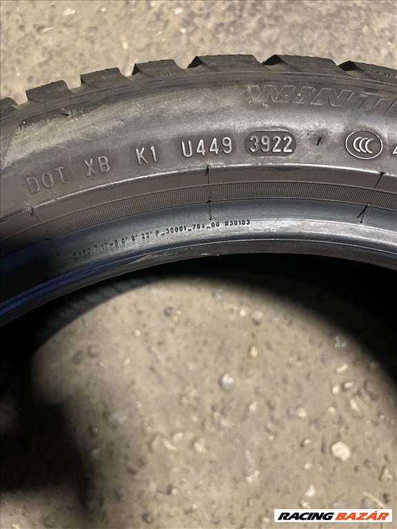  225/4518" újszerű Pirelli téli gumi  5. kép