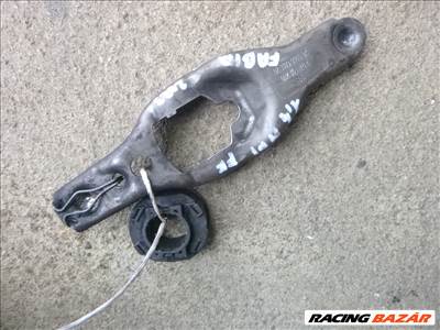 Skoda Fabia I 2002, 1,4 MPI kuplung kinyomóvilla, kuplung kinyomócsapágy 002 141 128 A 002141128a