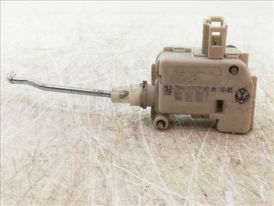 SEAT IBIZA II (6K2) 1.4 Központizár Motor Csomagtérajtó #3667# 6K6862159A