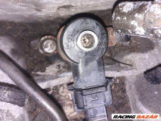Chrysler Voyager (4th gen) Porlasztó (1 db) *142726* 0445110059