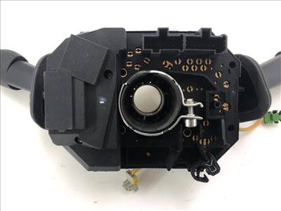 Gyári bontott légzsákos, tripes kormánykapcsoló. Nem multikormányos! 735441006