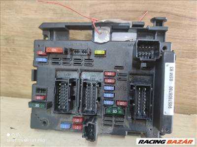 Citroën Xsara Picasso, Peugeot 206, Peugeot 307 motortéri biztosítéktábla  9657608780