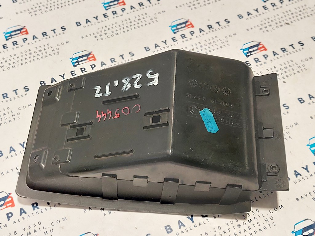 BMW E39 fekete kormány alatti tároló rekesz 2. kép