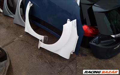 Ford Fiesta Mk6 Sàrvédő