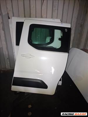 Citroën Berlingo III, Peugeot Partner III, Opel Combo E tolóajtó 