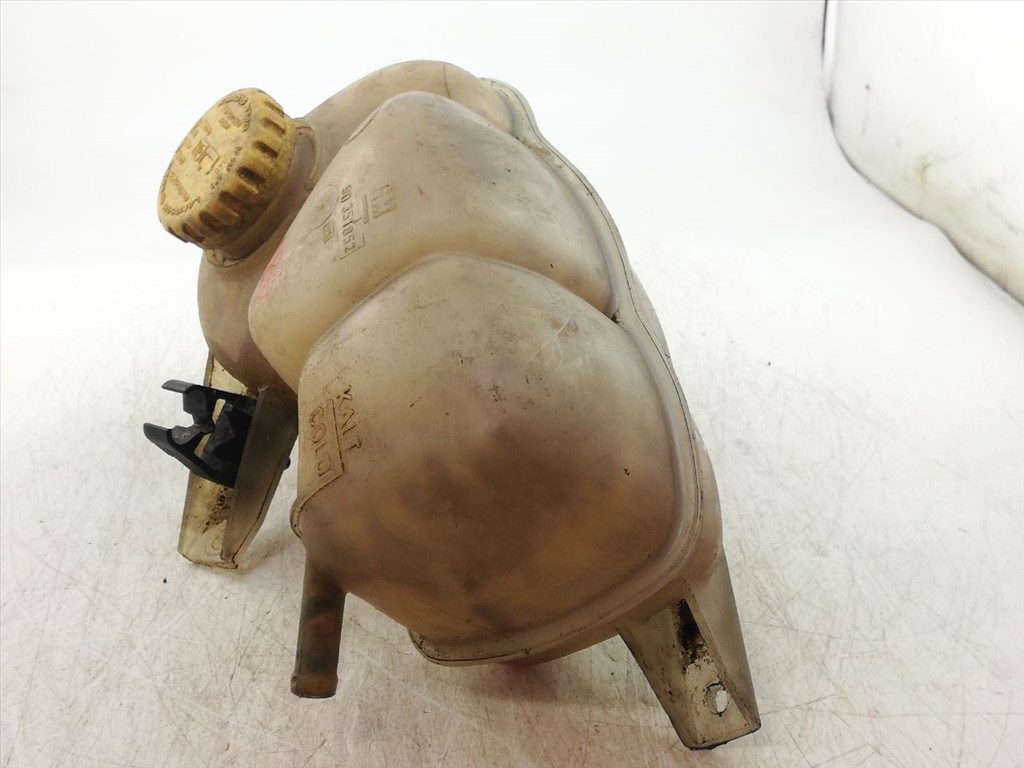 OPEL ASTRA F (53_/ 54_/ 58_/ 59_) 1.6 Si Kiegyenlítő tartály #4186# 90351852 3. kép