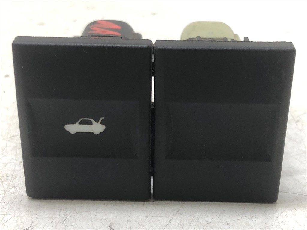 FORD MONDEO III (B4Y) 2.0 TDCi Csomagtérajtó Kapcsoló #11489# 1S7T19B514AA 3. kép