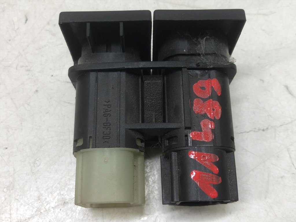 FORD MONDEO III (B4Y) 2.0 TDCi Csomagtérajtó Kapcsoló #11489# 1S7T19B514AA 7. kép