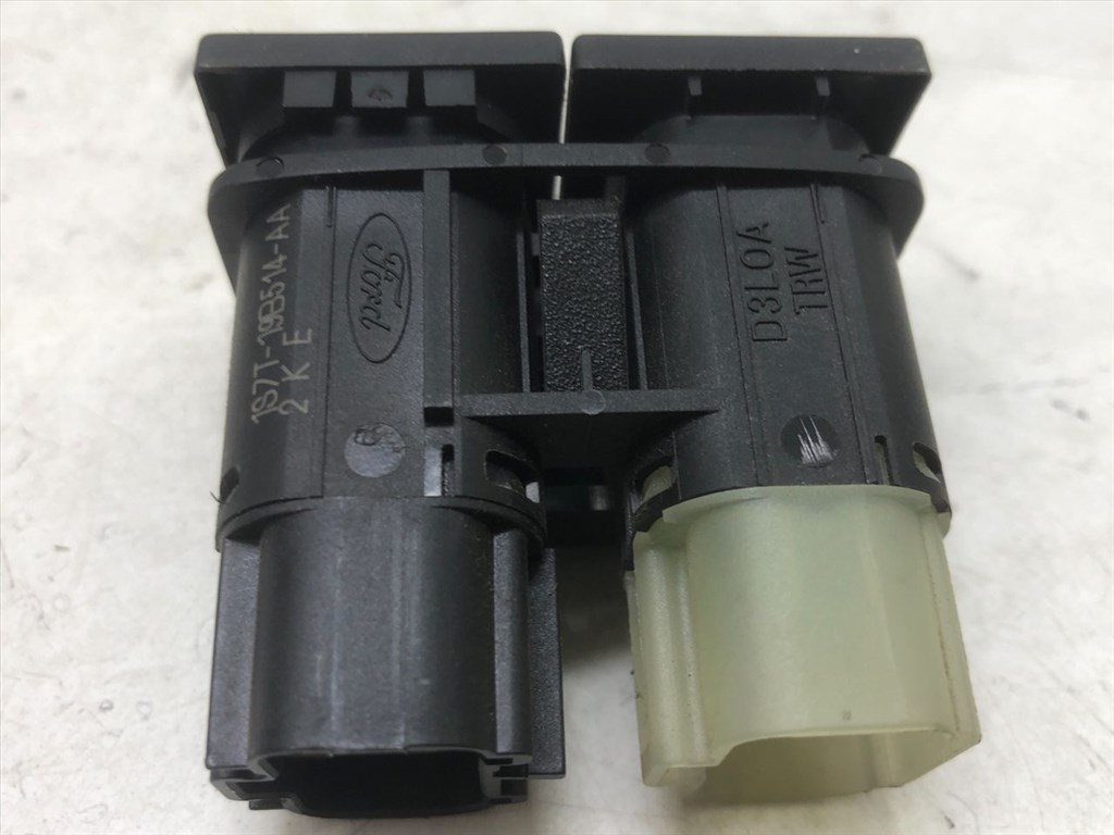 FORD MONDEO III (B4Y) 2.0 TDCi Csomagtérajtó Kapcsoló #11489# 1S7T19B514AA 8. kép