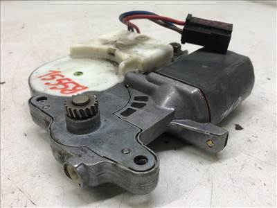 VW PASSAT Variant IV (3A5/ 35I) 1.9 TD Tetőablak Motor #15558# 357877795