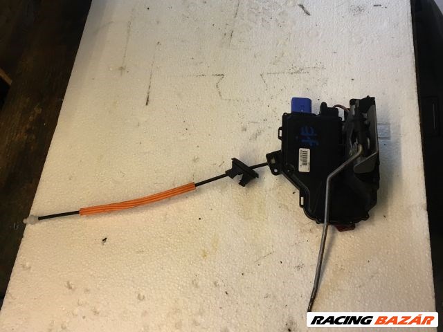 Audi A8 (D3 - 4E) D3 - 4E Jobb első Ajtózár 4E1837016 1. kép
