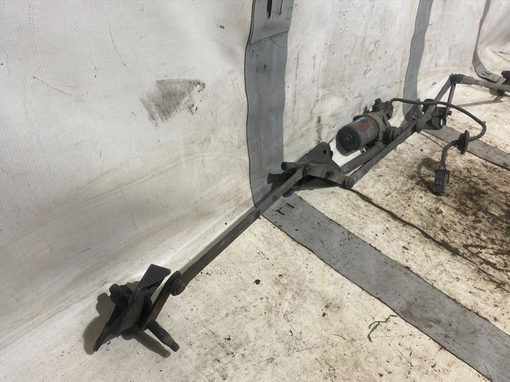 CHRYSLER VOYAGER IV (RG/ RS) 2.5 CRD Első Ablaktörlő Szerkezet Motorral #28748# 2. kép