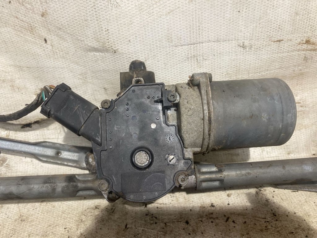 CHRYSLER VOYAGER IV (RG/ RS) 2.5 CRD Első Ablaktörlő Szerkezet Motorral #28748# 13. kép