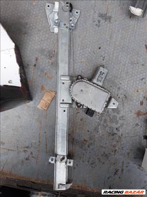 Mitsubishi Pajero bal első ablakemelő  mr436859