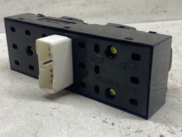 HYUNDAI GETZ Bal első Ablakemelő Kapcsoló 5. kép