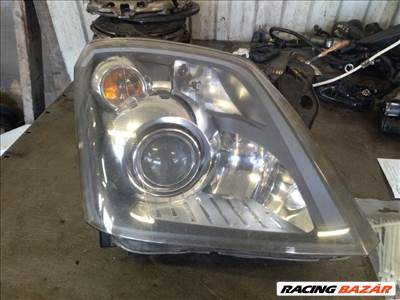 Opel Meriva A jobb első projektoros fényszóró