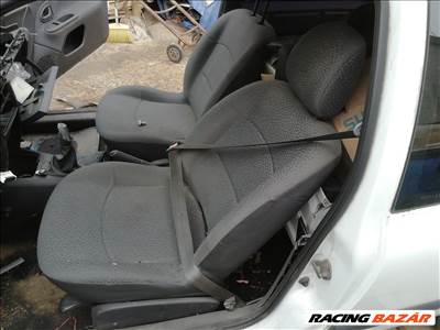 Renault Clio II Bal első ülés 