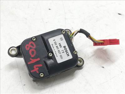 AUDI A4 (8D2/ B5) 1.8 Fűtés állító motor #8014# 0132801027
