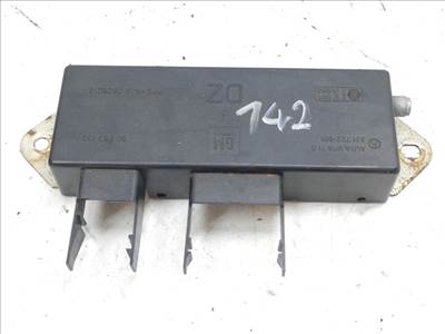 OPEL OMEGA B (25_/ 26_/ 27_) 2.2 DTI 16V Antenna Erősítő #10247# 90563190