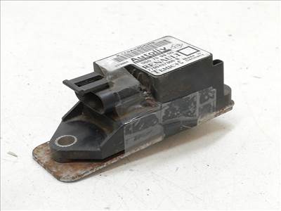 RENAULT MEGANE I Classic (LA0/1_) 1.6 Központi Ütközés Érzékelő #12326# 7700437300B