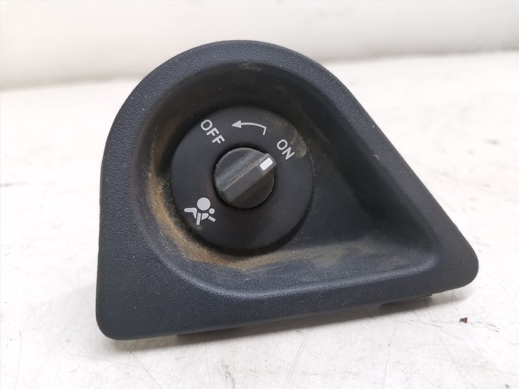 OPEL VIVARO (J7) 2.0 CDTI Légzsák Kapcsoló #26797# 8200407693 1. kép