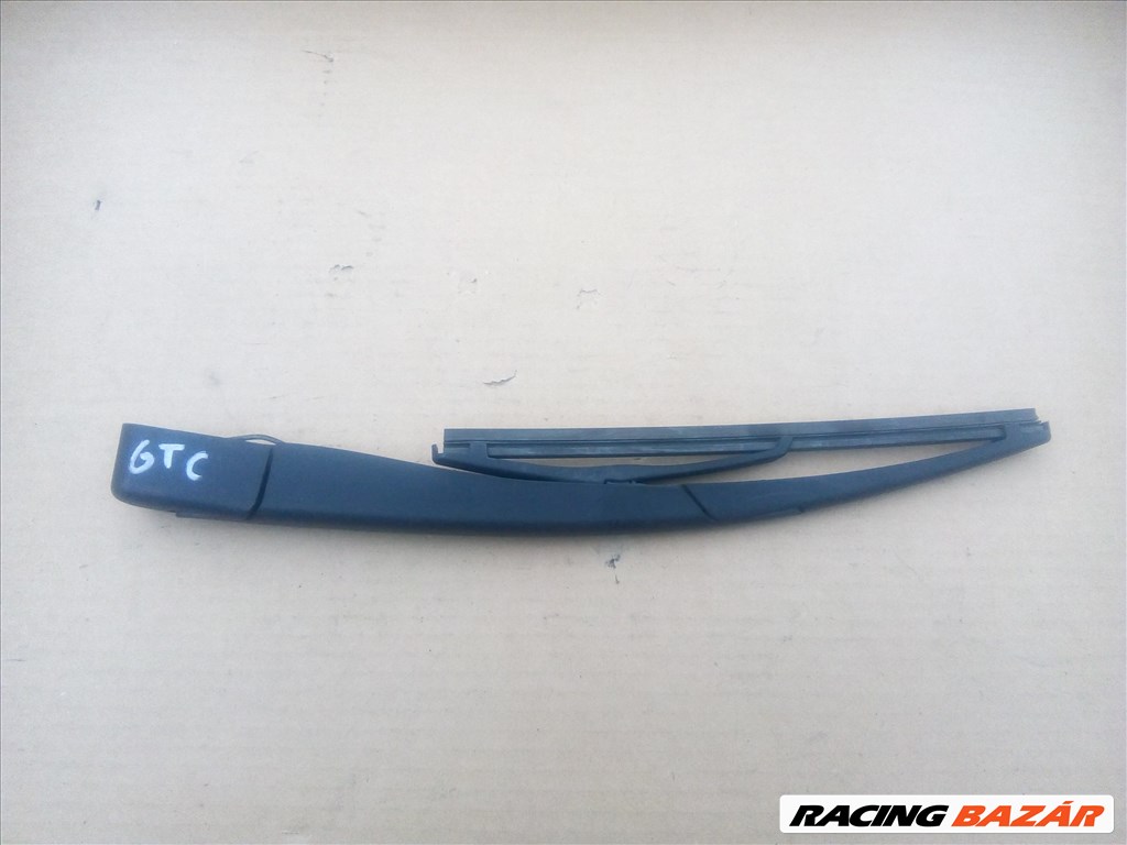 Opel Astra H GTC első hátsó lökhárító alkatrészek 8. kép