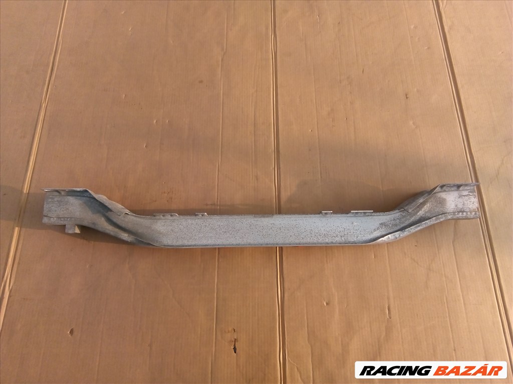 Opel Astra H GTC első hátsó lökhárító alkatrészek 12. kép