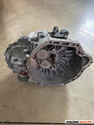 Opel Vivaro,Trafic 1,6cdti felújított váltó PF6050