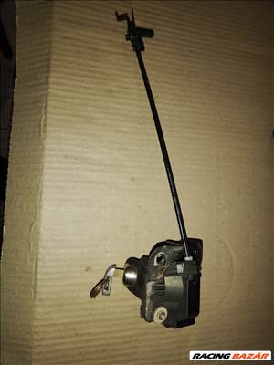 BMW 7-es sorozat E65/E66 Csomagtér zár kulccsal