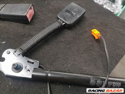 Ford Fiesta Mk5 Jobb első Övfeszítő  2s6aa61208ac