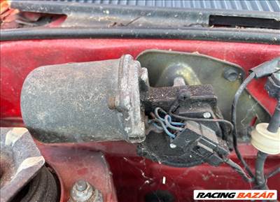 Suzuki Swift első ablaktörlő motor