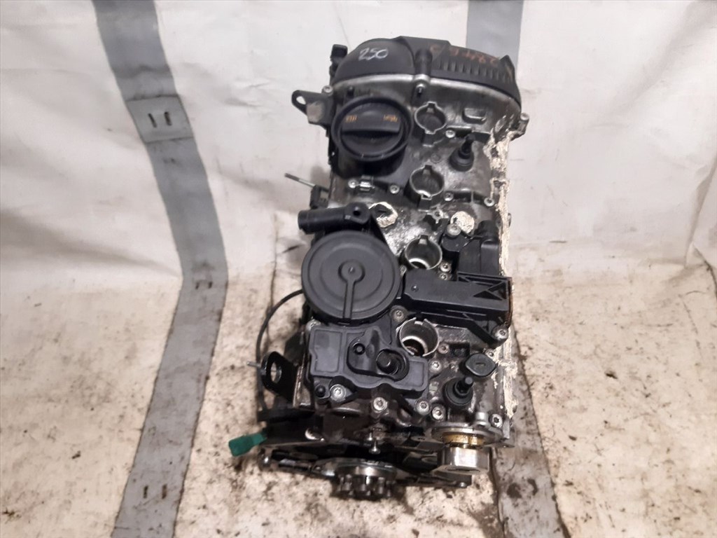 AUDI A4 IV (8K2/ B8) 1.8 TFSI Motor (Fűzött blokk hengerfejjel) #28462# 9. kép