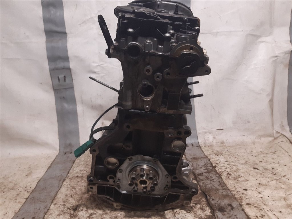 AUDI A4 IV (8K2/ B8) 1.8 TFSI Motor (Fűzött blokk hengerfejjel) #28462# 10. kép
