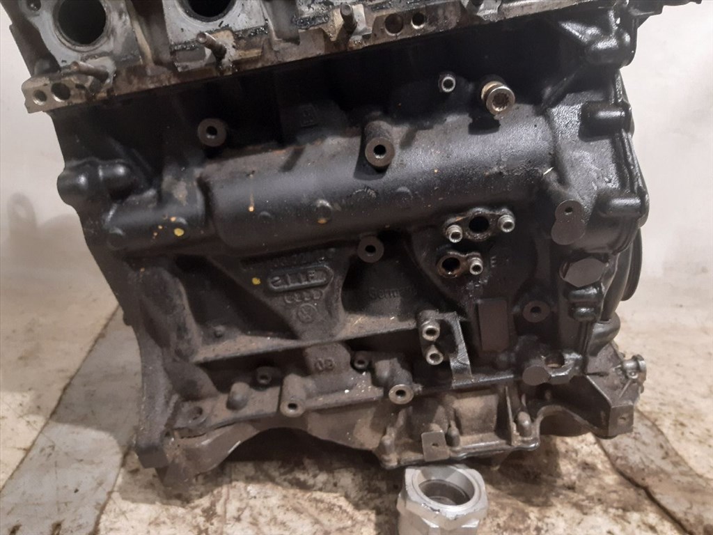 AUDI A4 IV (8K2/ B8) 1.8 TFSI Motor (Fűzött blokk hengerfejjel) #28462# 15. kép