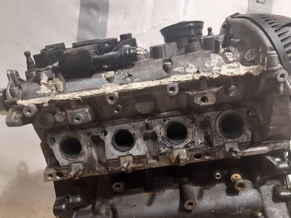 AUDI A4 IV (8K2/ B8) 1.8 TFSI Motor (Fűzött blokk hengerfejjel) #28462# 16. kép